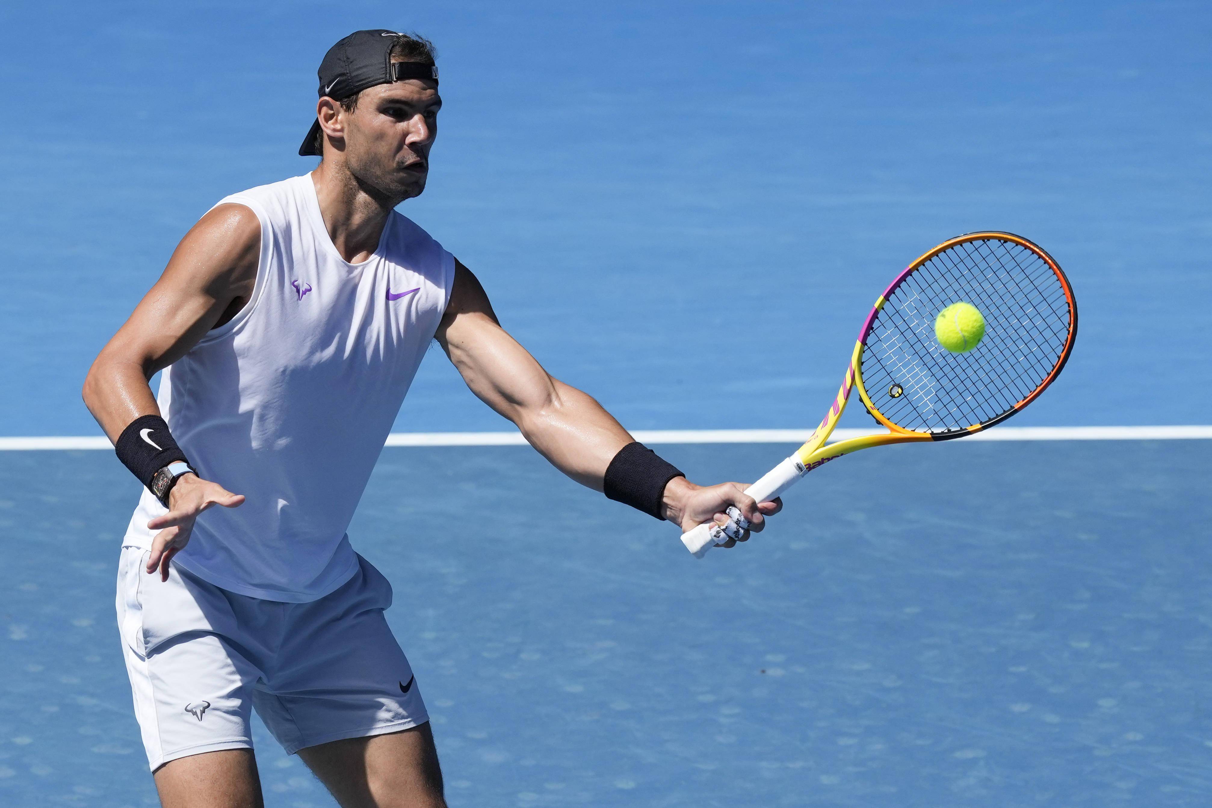 不仅突显了 不仅突显了