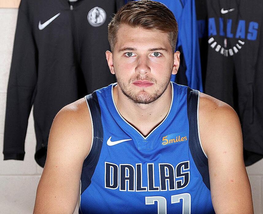 他决定在法 他决定在法