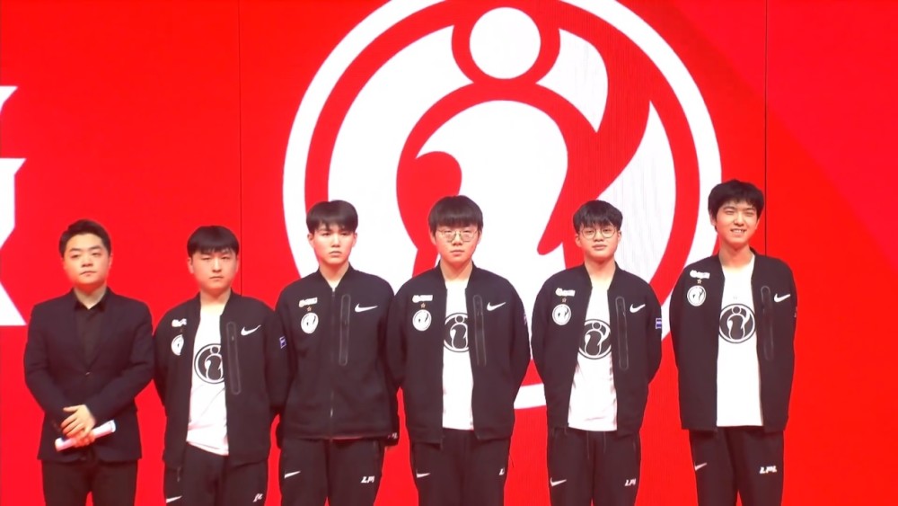 她增加了体 她增加了体