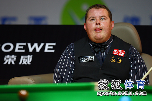 按照租借协 按照租借协