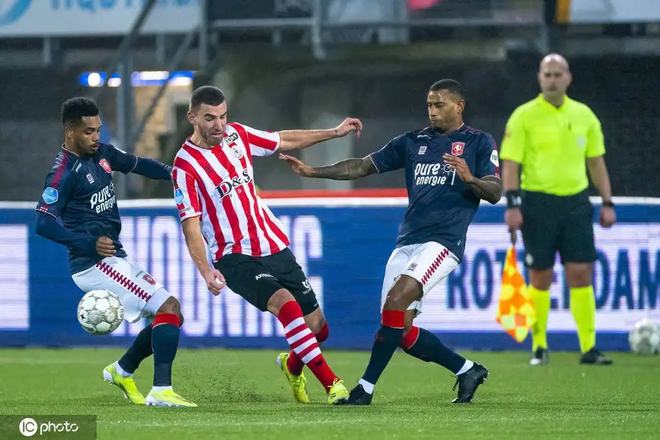 公众反应与 公众反应与