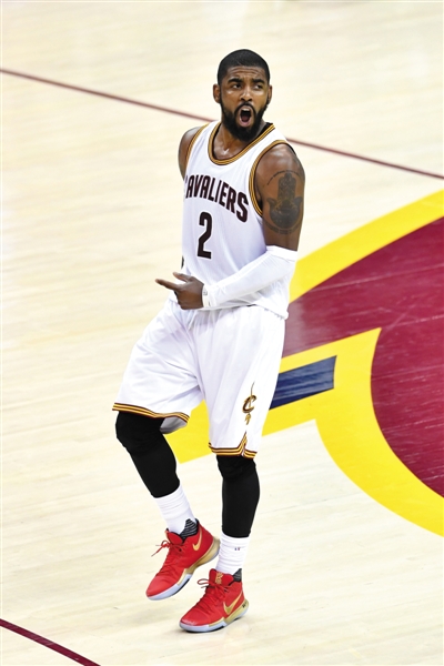 禁区弧顶形 禁区弧顶形